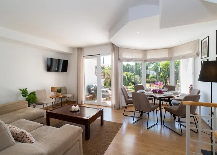 Sur Suites Higueron 1 Benalmadena with Pool