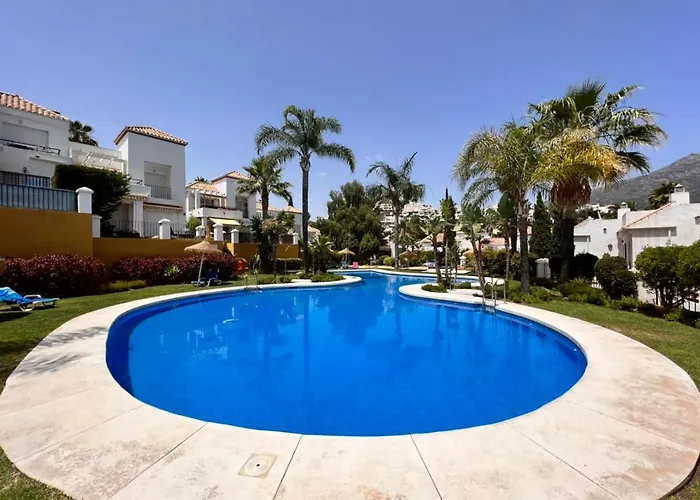 Pet friendly Nueva Andalucia Golf, Sun & Relax Villa Marbella