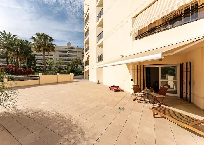 Pet friendly Malagasuite Playamar Terrace And Pool Torremolinos