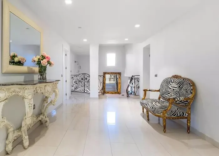 Ohana Luxury Villa With Heated Pool Malaga with Pool