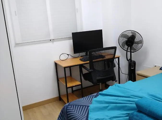 Spacious And Private Room - Lo Mejor En Malaga Centro