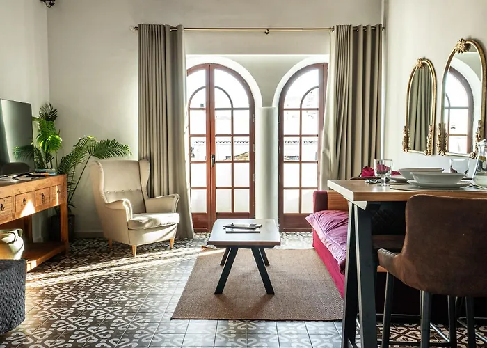 Pet friendly Casa Castillo Marbella
